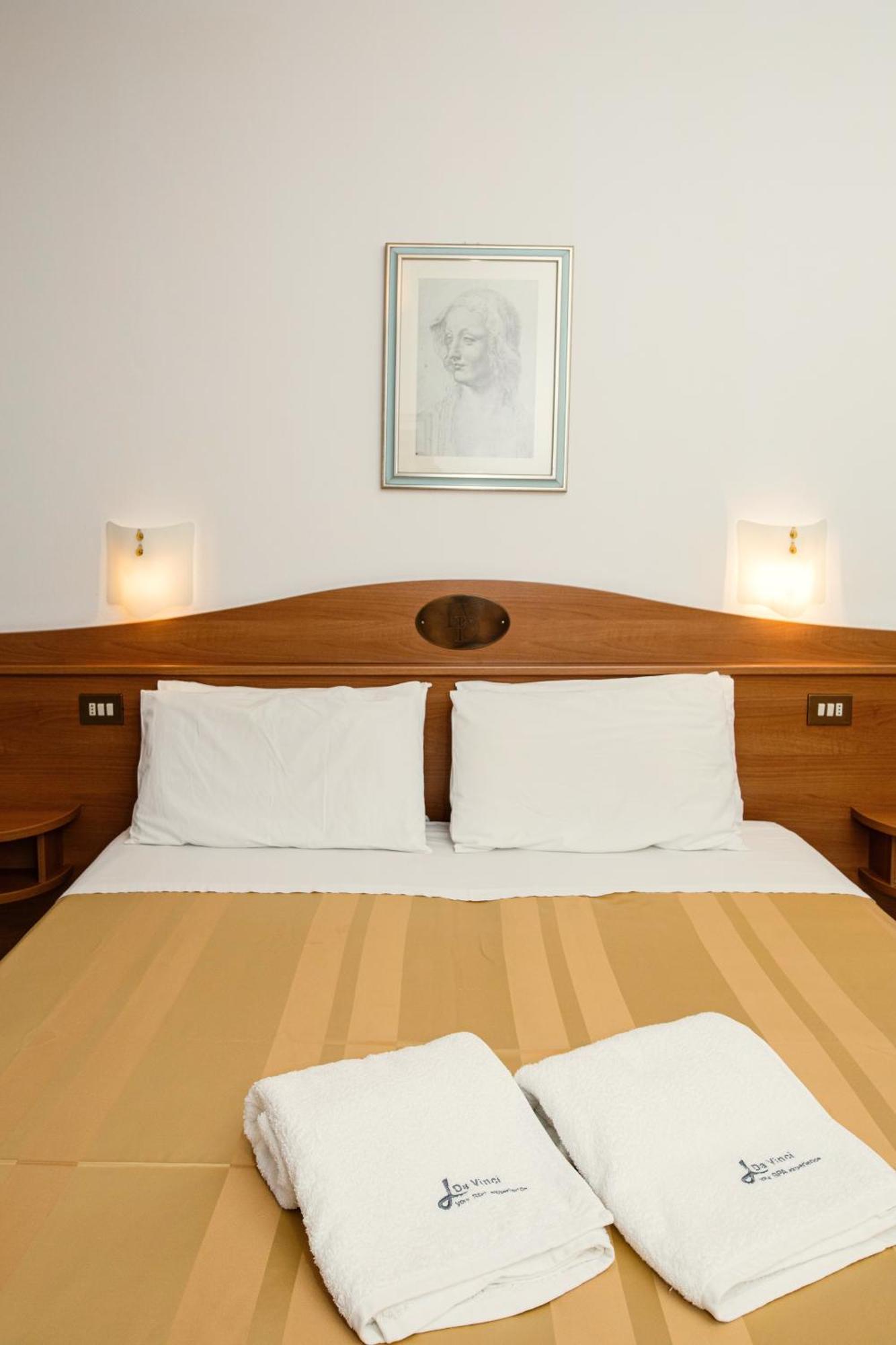 Hotel Leonardo Da Vinci Wellness Spa Бибионе Экстерьер фото