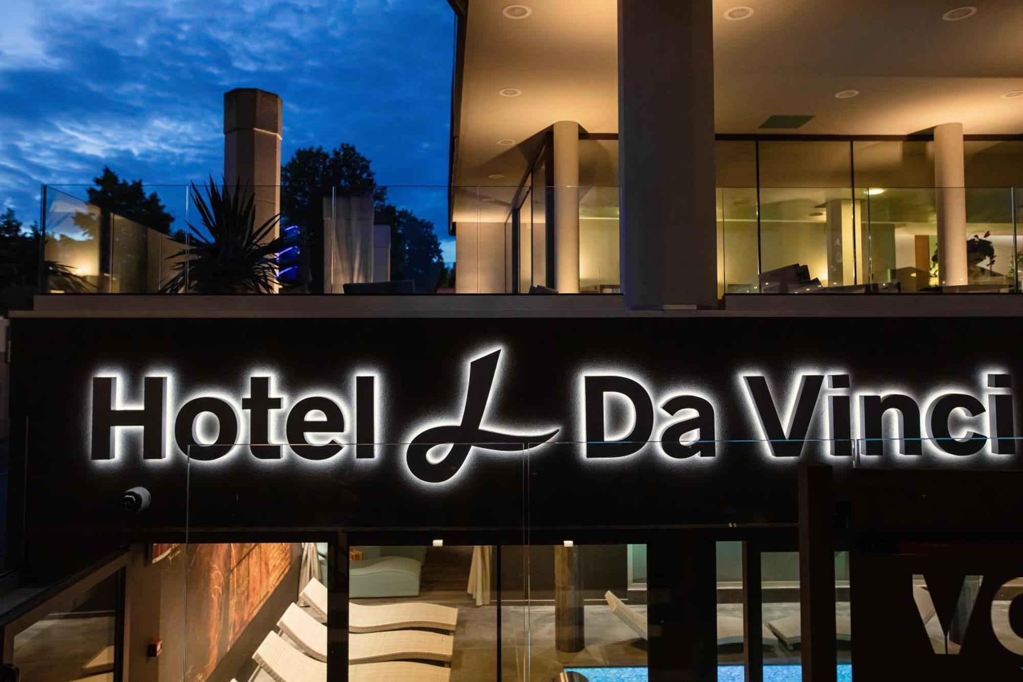Hotel Leonardo Da Vinci Wellness Spa Бибионе Экстерьер фото